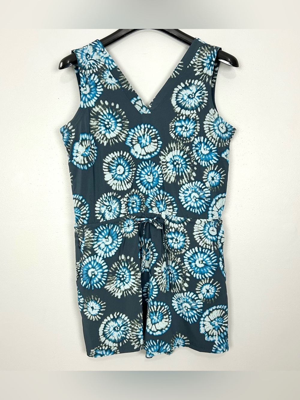 Toad&Co Liv Romper Women’s Size M Lightweight Drawstring Waist Pockets Outdoor